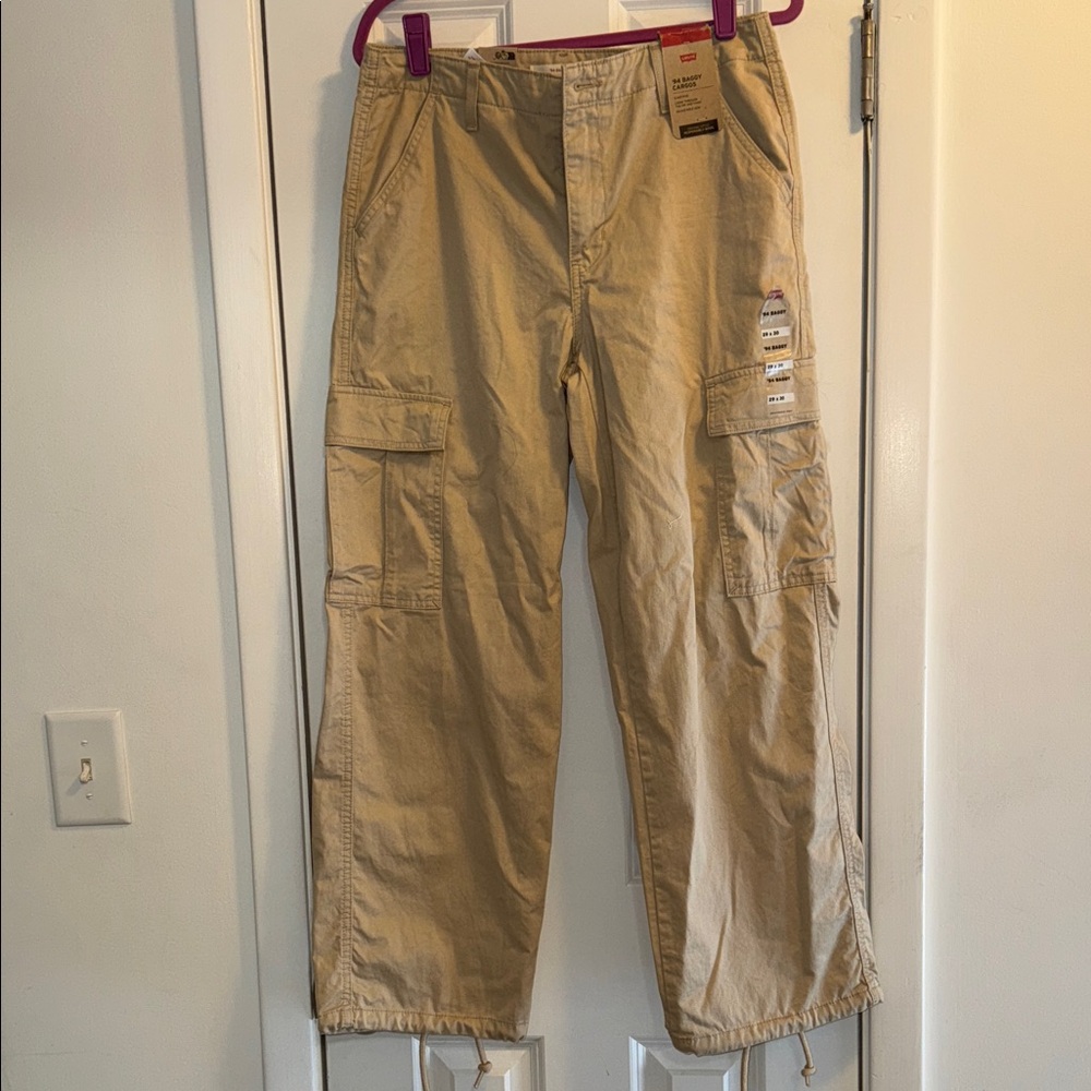 Levi’s ‘’94 Baggy’ Cargo Pants NWT!